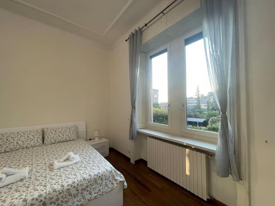 Bg Central President Suite Con Parcheggio - Vista Citta Alta Bergamo Kültér fotó