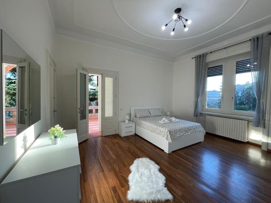 Bg Central President Suite Con Parcheggio - Vista Citta Alta Bergamo Kültér fotó